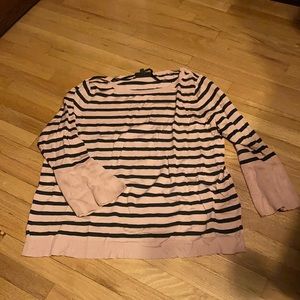 (18/20) Striped sweater with bell sleeves